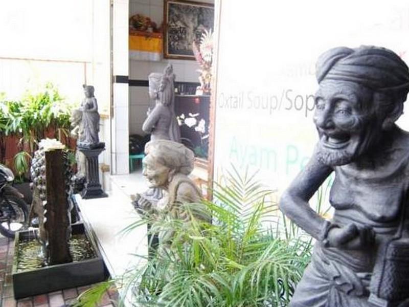 Vaccinated Staff - Oyo 3523 Gong Corner Homestay Kuta Lombok Exterior foto