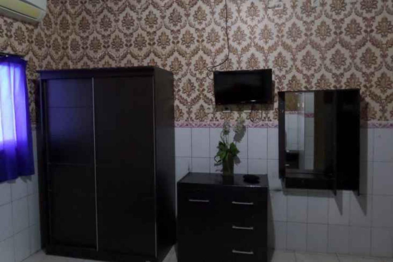 Vaccinated Staff - Oyo 3523 Gong Corner Homestay Kuta Lombok Exterior foto